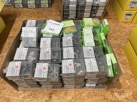 1 x partij schroeven met platbolkop; houtschoef tx met epdm; afdekplaatjes - afbeelding 1 van  7