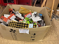 1 x partij stoeldoppen; viltglijders; deurstoppen - afbeelding 1 van  13