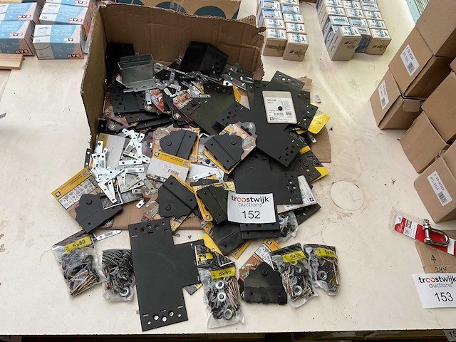 1 x partij zwarte houtverbinders - afbeelding 1 van  8