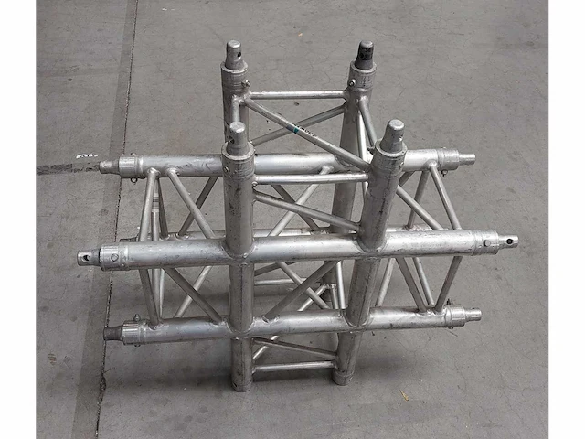 1 x protruss s31 corner 4-way silver (c016) - afbeelding 1 van  1