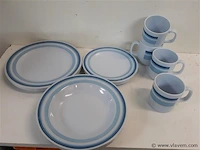 1 x servies set uit melamine 16 delig - afbeelding 2 van  2