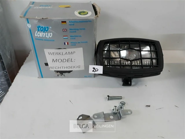 1 x werklamp voor auto 12 v met bevestiging 18x10 cm - afbeelding 1 van  3