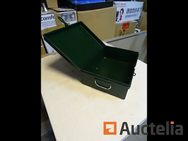 1 zware metaal doos met handvat en hangslot - afbeelding 2 van  8