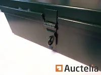 1 zware metaal doos met handvat en hangslot - afbeelding 4 van  8