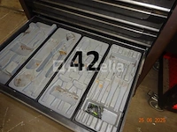 1 zwarte force trolley met lades en inhoud - afbeelding 4 van  6