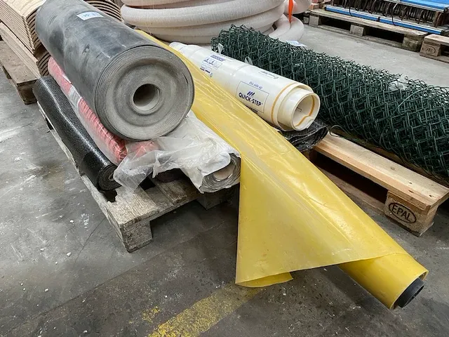 10 aangebroken rollen bouwmateriaal - afbeelding 1 van  4