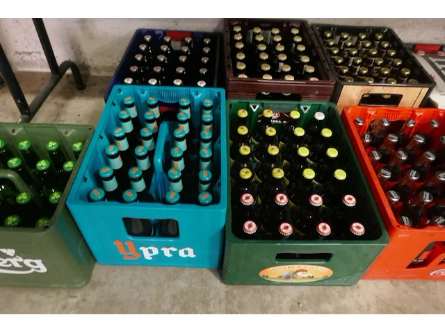 10 bakken diverse bieren en frisdrank - afbeelding 3 van  4