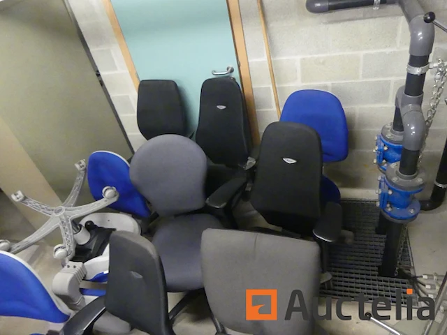 10 bureaustoelen met wielen - afbeelding 4 van  6