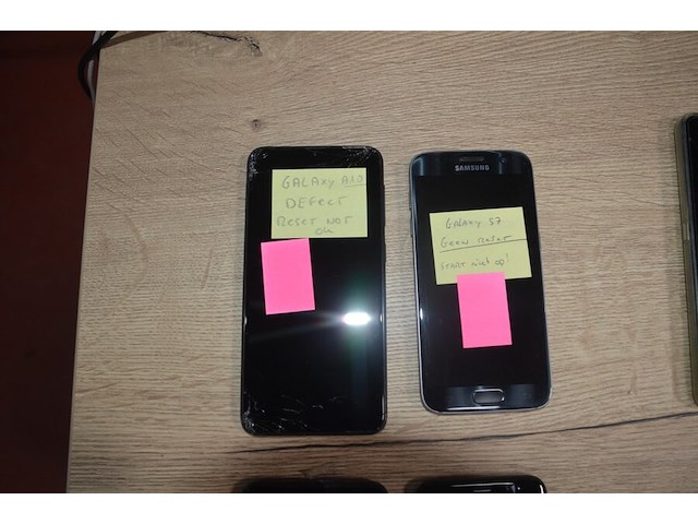 10 defecte smartphones zonder lader: 4 samsung, 2 nokia, 3 huawei, 1 acer (b401) - afbeelding 5 van  10