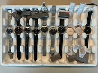 10 diverse horloges - afbeelding 1 van  15