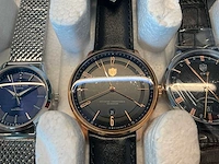 10 diverse horloges - afbeelding 10 van  15