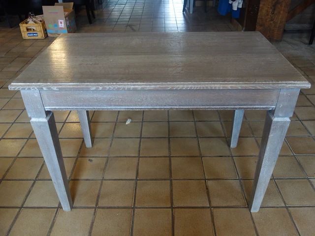10 diverse houten tafels - afbeelding 1 van  3