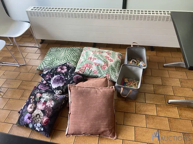 10 diverse kussens - afbeelding 1 van  2