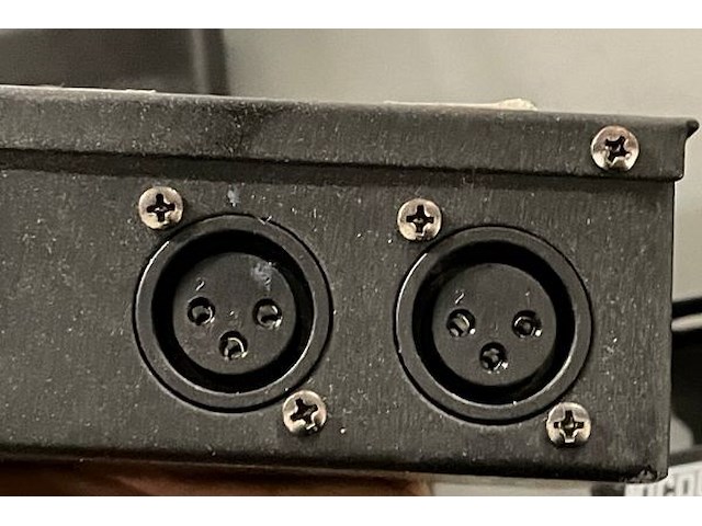 10 dmx/hdmi splitters/connectoren - afbeelding 17 van  22