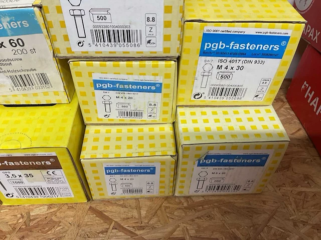 10 dozen bouten en houtbouten - afbeelding 4 van  5