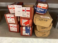 10 dozen bouten - afbeelding 1 van  4
