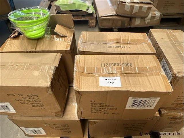10 dozen inh. partij pvc spiraal potjes - afbeelding 1 van  3