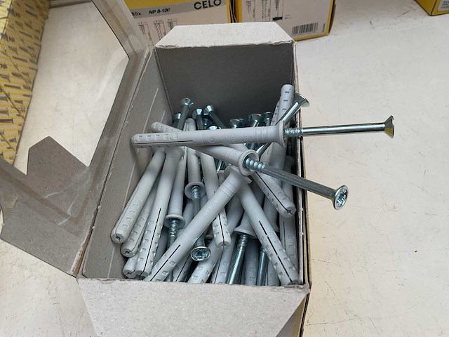 10 dozen slagpluggen - afbeelding 2 van  5