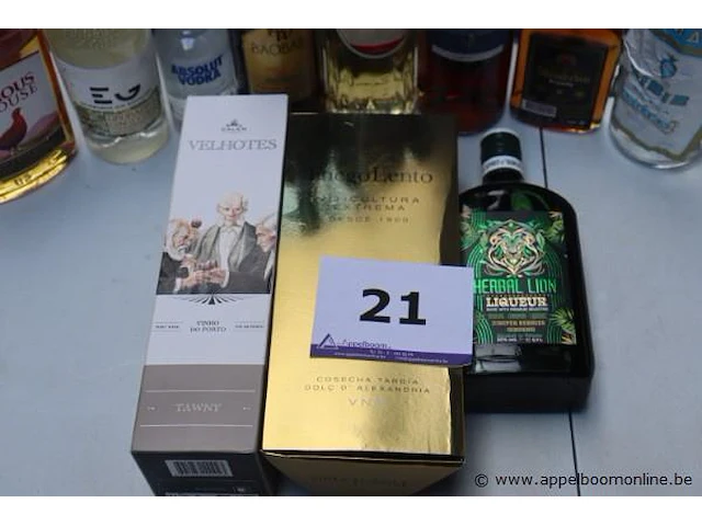 10 flessen sterke dranken - afbeelding 4 van  4