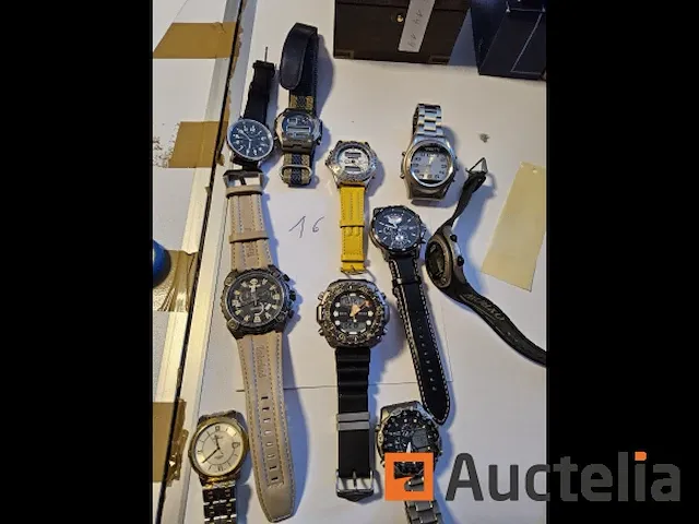 10 horloges (ref16) - afbeelding 8 van  11