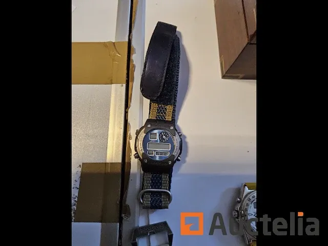 10 horloges (ref16) - afbeelding 10 van  11