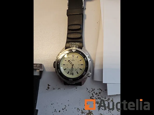 10 horloges (ref18) - afbeelding 1 van  10