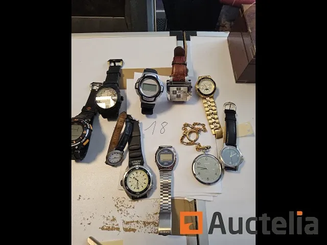 10 horloges (ref18) - afbeelding 5 van  10