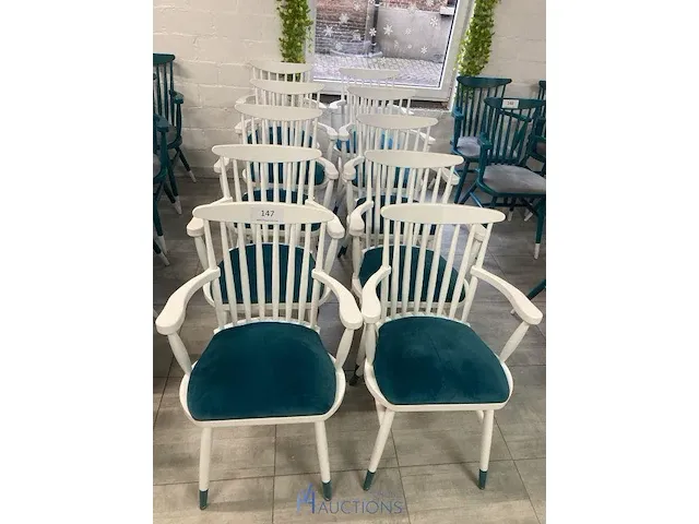 10 houten stoelen - afbeelding 1 van  4