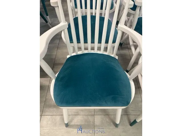 10 houten stoelen - afbeelding 4 van  4