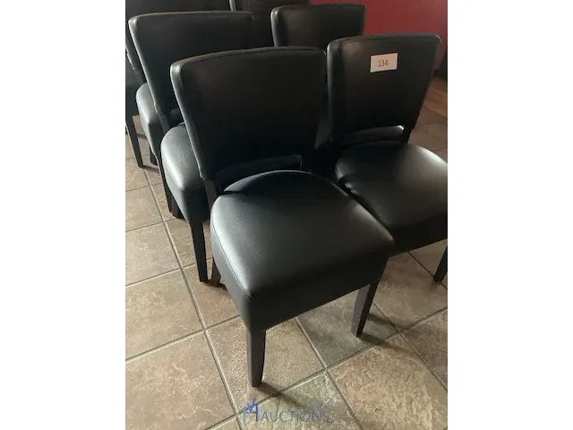10 houten stoelen - afbeelding 2 van  3