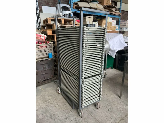 10 klaptafels 80x180cm + 50 plooistoelen - afbeelding 2 van  7