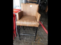 10 kunstleren krukken, 4 kunstleren stoelen - afbeelding 3 van  9