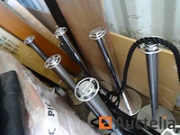 10 metalen voetjes met 7 touwen (met karabijnhaken) - afbeelding 8 van  10