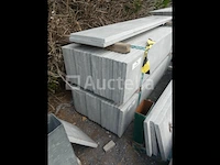 10 palen en 46 betonplaten - afbeelding 2 van  9