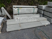10 palen en 46 betonplaten - afbeelding 4 van  9