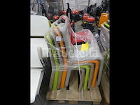 10 plastic stoelen - afbeelding 2 van  3