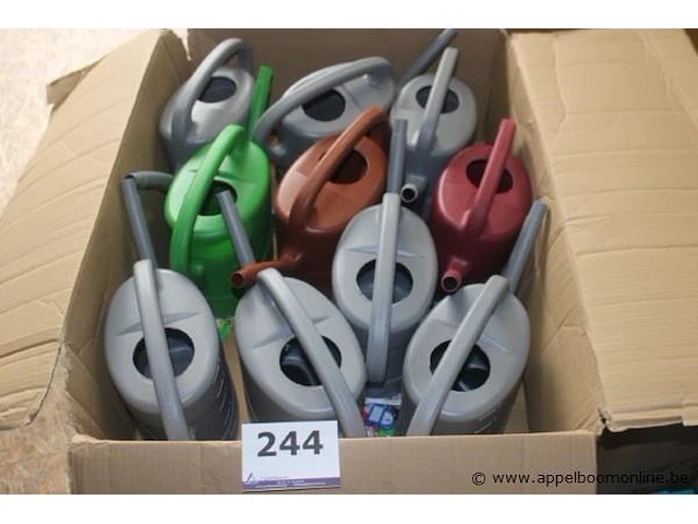 10 pvc gieters - afbeelding 1 van  1