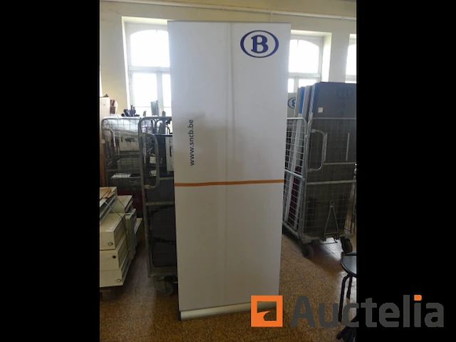 10 reclame roll-ups - afbeelding 6 van  6