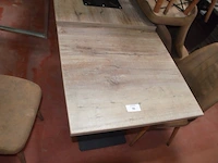 10 resto tafels metalen onderstel, 30 resto stoelen imitatie leder, 2 barkrukken imitatie leder (6,7,8,9) - afbeelding 5 van  14