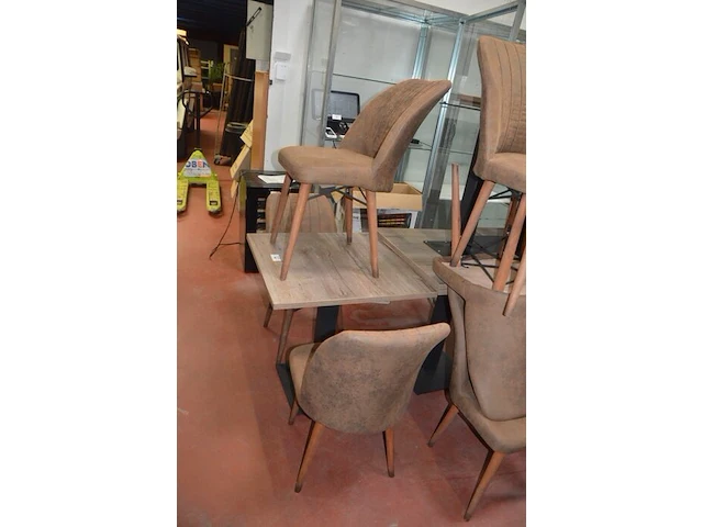 10 resto tafels metalen onderstel, 30 resto stoelen imitatie leder, 2 barkrukken imitatie leder (6,7,8,9) - afbeelding 12 van  14