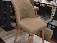 10 resto tafels metalen onderstel, 30 resto stoelen imitatie leder, 2 barkrukken imitatie leder (6,7,8,9) - afbeelding 14 van  14