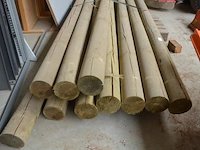 10 ronde houten palen ca 4m, diameter 20 cm - afbeelding 3 van  4