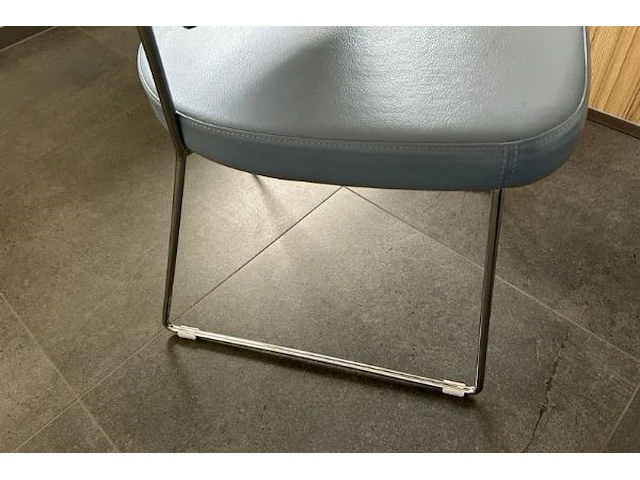 10 stoelen calligaris - afbeelding 3 van  4