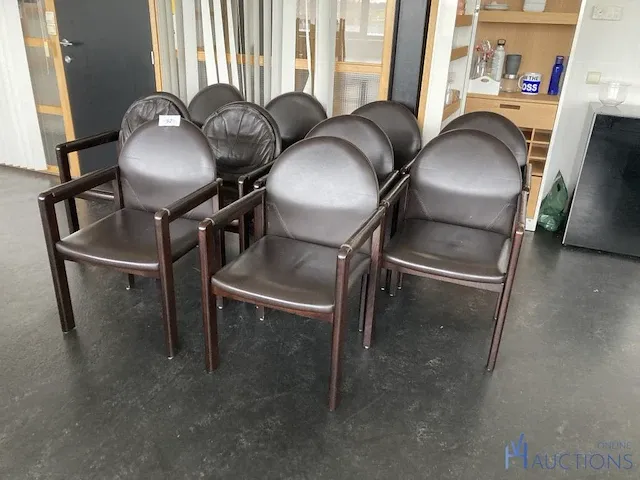 10 stoelen - afbeelding 2 van  5