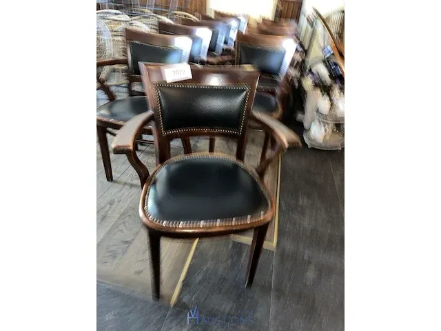 10 stoelen - afbeelding 3 van  4