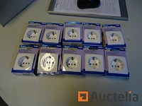 10 stopcontacten met kopp paris child protection - afbeelding 2 van  5