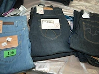 10 stuks jeans/broeken maat 30