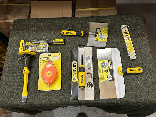 10 stuks stanley gereedschap - afbeelding 1 van  5