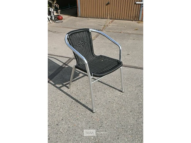 10 terras stoelen met rieten zit en alu poten - afbeelding 2 van  4