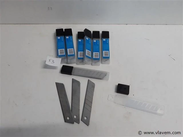 10 x afbreek vervangmesjes 18 mm 10 stuks - afbeelding 1 van  2